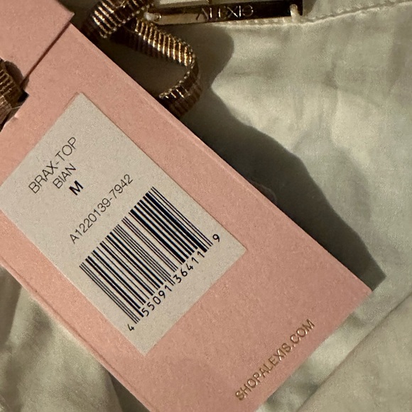 NWT: Alexis Ruffled Blouse - Picture 5 of 6